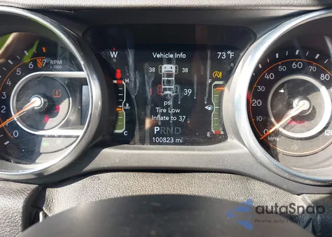 2019 Jeep Wrangler Unlimited Moab 4X4 z USA, uszkodzony, nr VIN 1C4HJXEG1KW511554